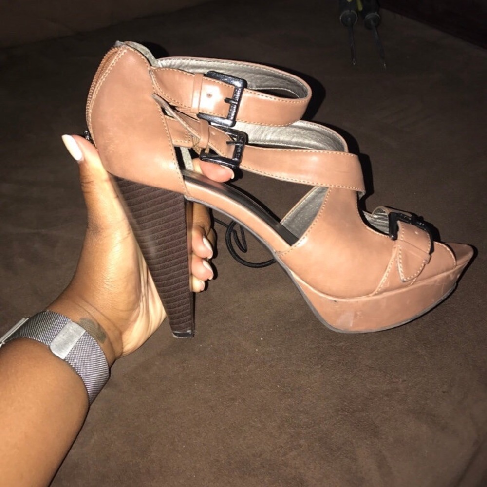 Guess sandal heels